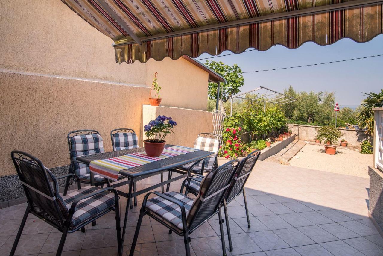 Apartmani Marija Malinska Buitenkant foto