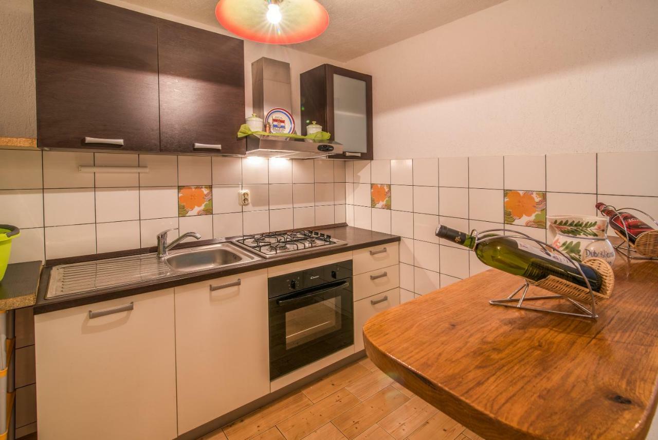 Apartmani Marija Malinska Buitenkant foto