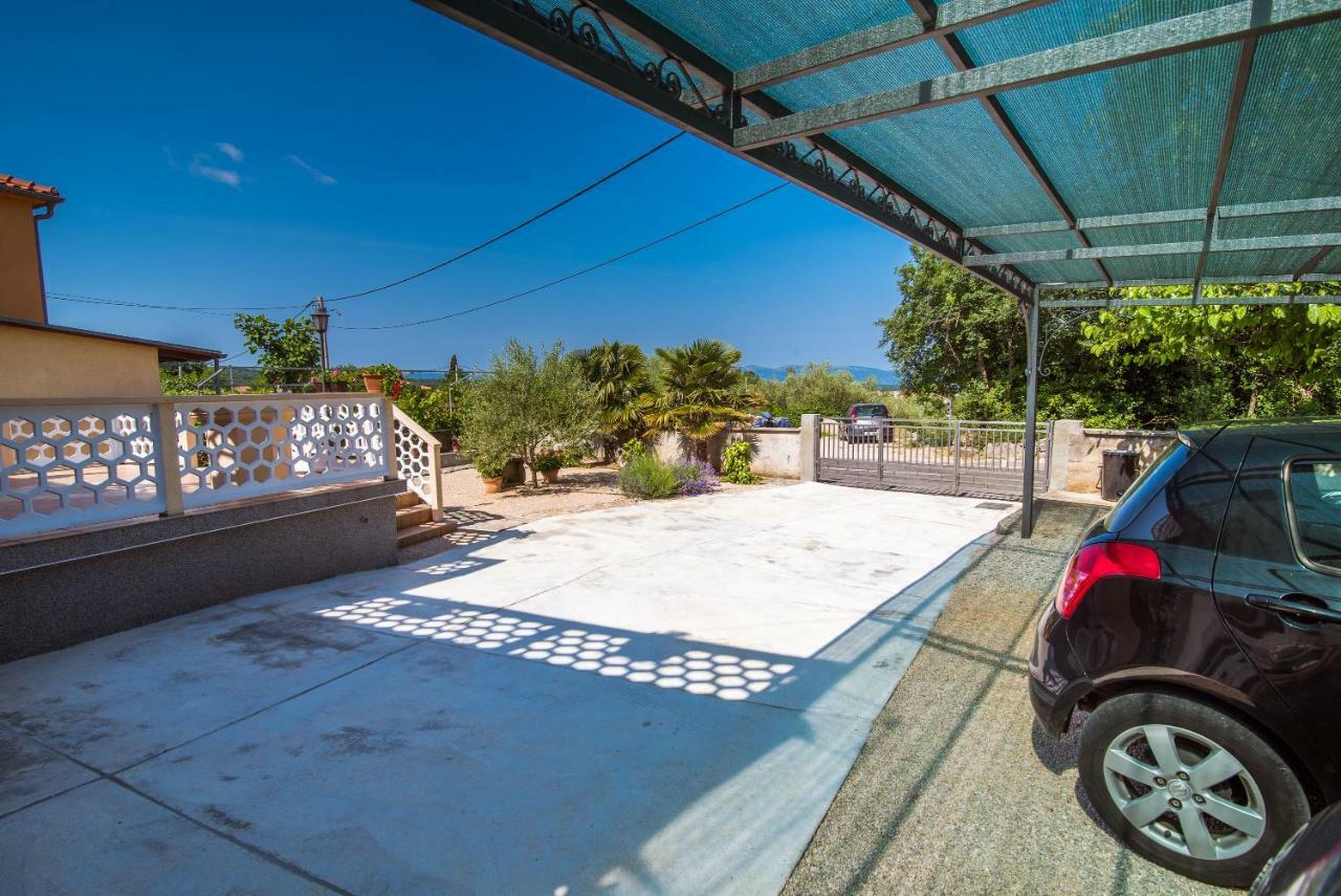Apartmani Marija Malinska Buitenkant foto